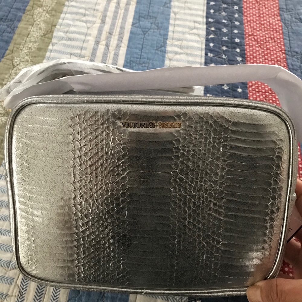 Purse - Picture 3 of 3